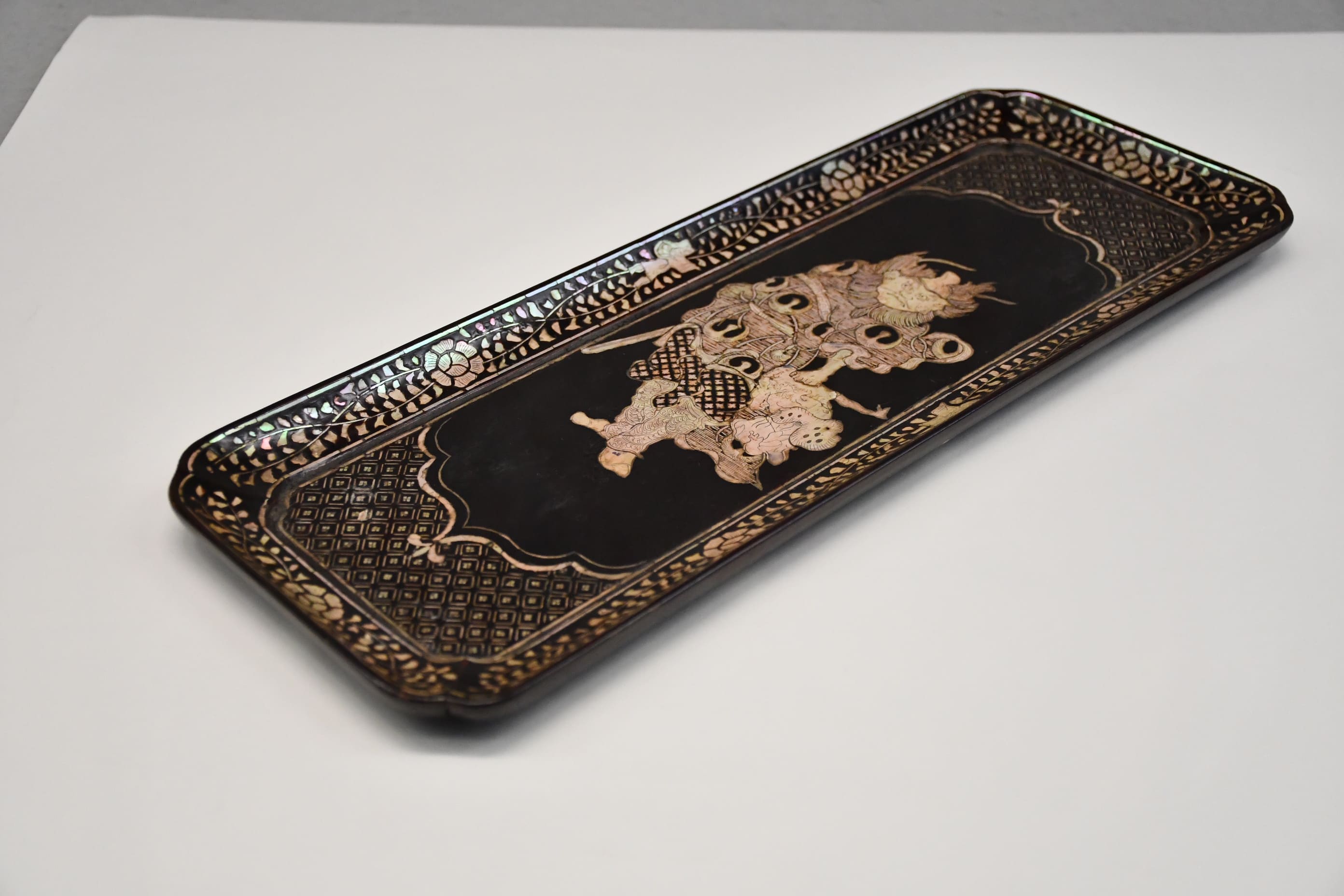 特別展】流水文様の紅型衣裳／琉球漆器の様々な技法 | 開催中・開催