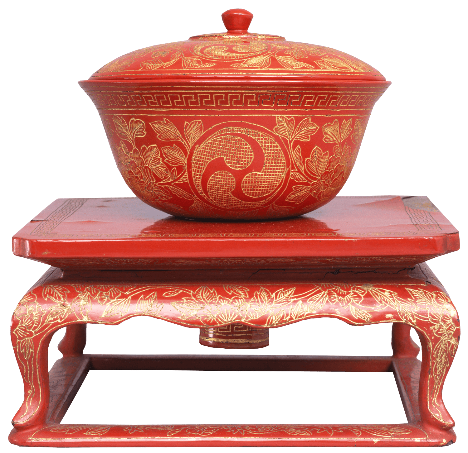 琉球国王の衣裳／朱漆と沈金の漆器 | 開催中・開催予定の展示案内